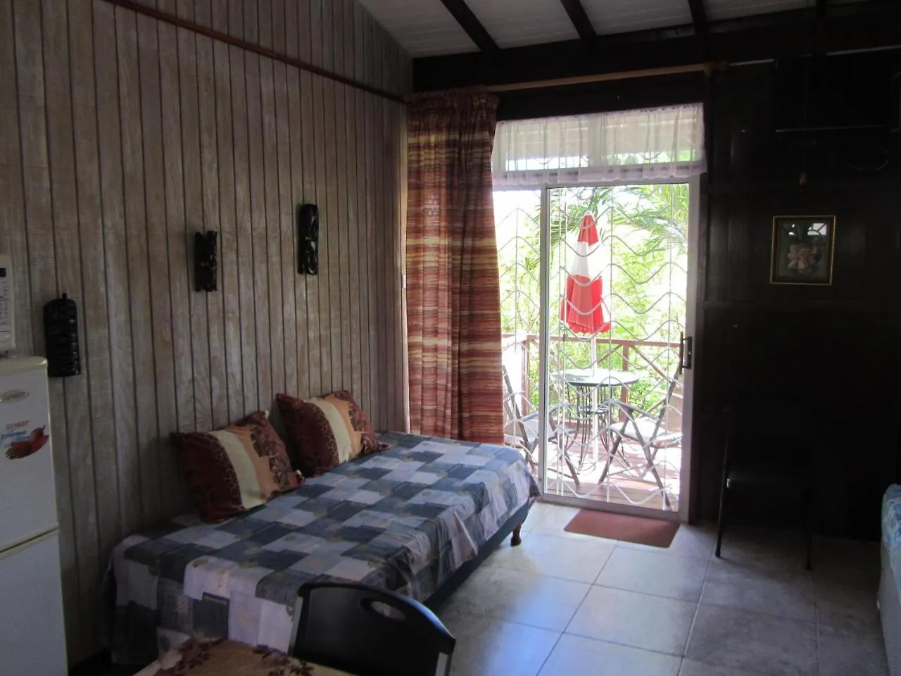 Dolphin Inn Guesthouse & Apartments Christ Church Barbados