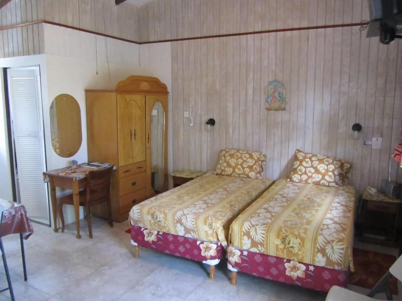 Guest house Dolphin Inn Guesthouse & Apartments Christ Church Barbados